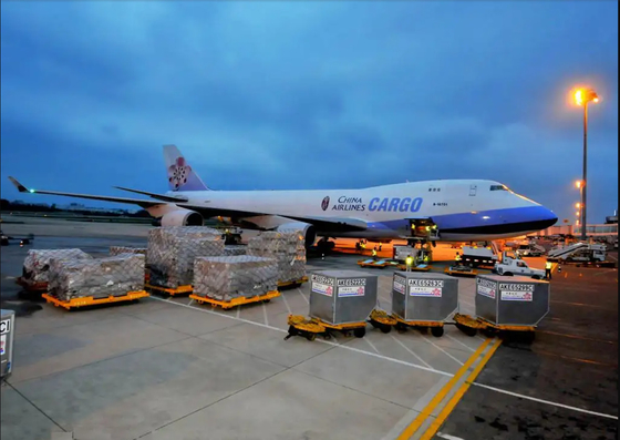 Dari Perusahaan Layanan Logistik Internasional Guangzhou Door To Door Global Logistics